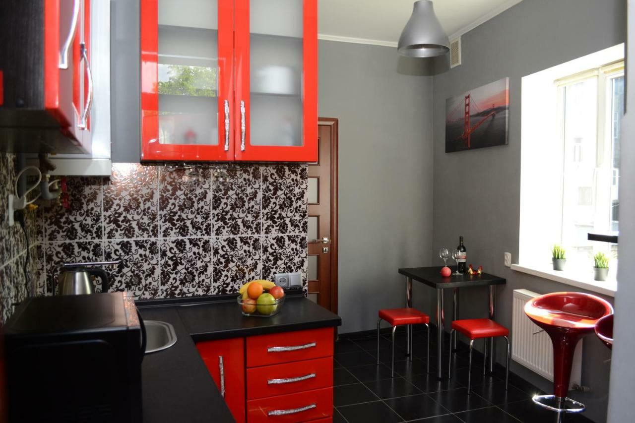 Modern Red Apartment إلفيف المظهر الخارجي الصورة